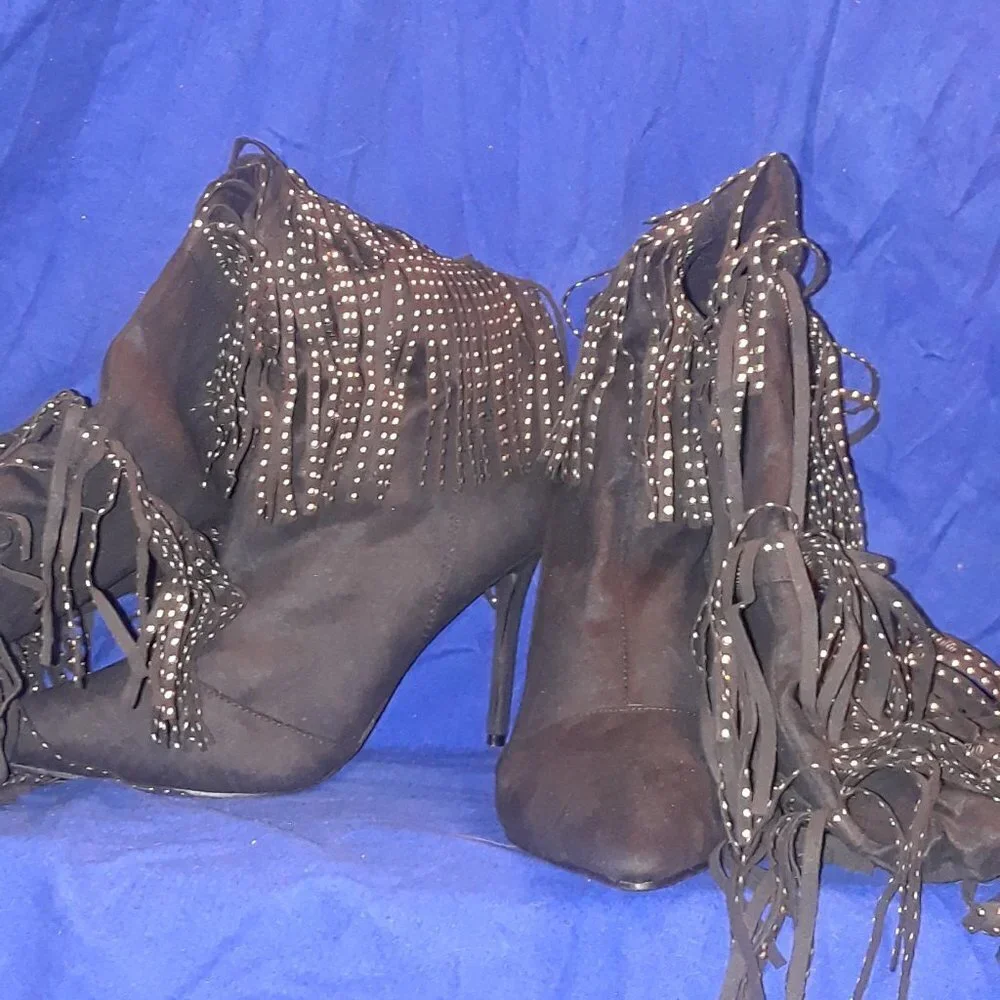 Over The Knee In Fringe Lace Heel Boot
